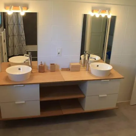 Grande Maison Familiale Piscine Et Jardin