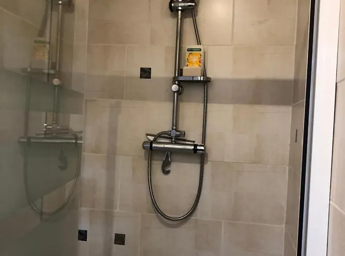 Grande Maison Familiale Piscine Et Jardin Willa